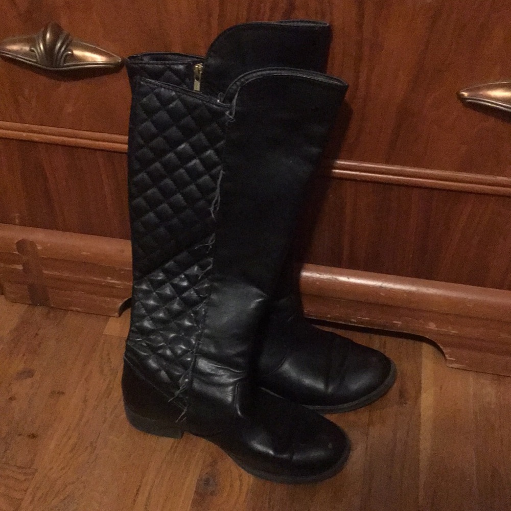 Black Boots